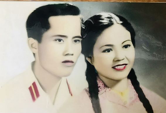 Nồng ấm ''Giọt máu hồng''